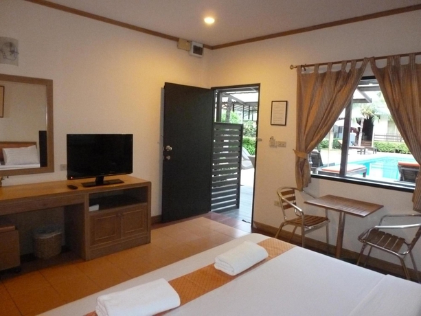 Imagen de la habitación del Hotel The Beach Garden Resort. Foto 3