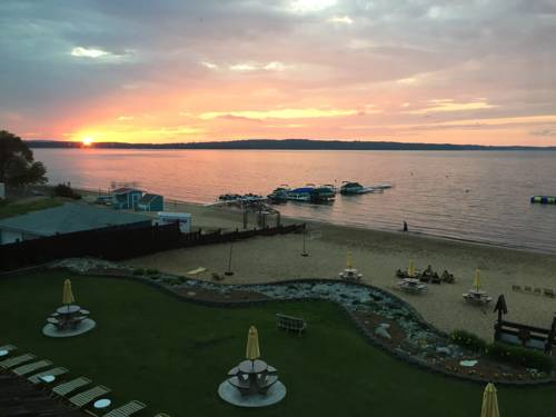 Imagen de la habitación del Hotel The Beach Haus - Traverse City. Foto 2