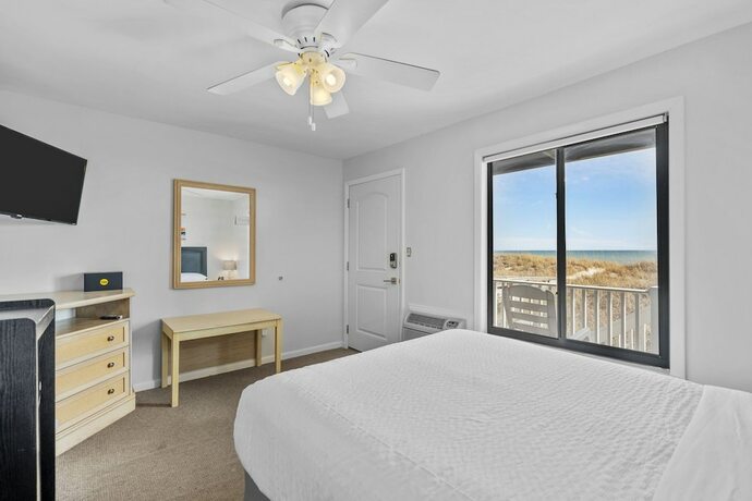 Imagen de la habitación del Hotel The Beach House, Carolina Beach. Foto 14