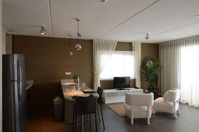 Imagen de los interiores del Hotel The Beach House Curacao. Foto 11