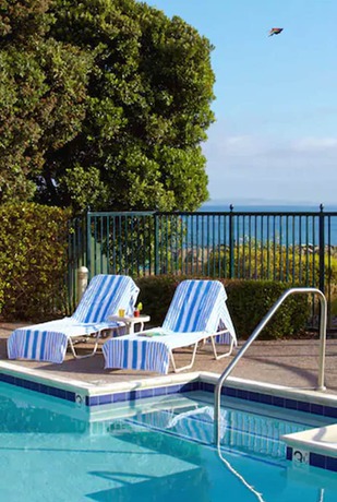 Imagen de la piscina del Hotel The Beach House Half Moon Bay. Foto 16