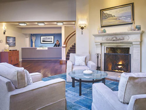 Imagen de los interiores del Hotel The Beach House Half Moon Bay. Foto 12