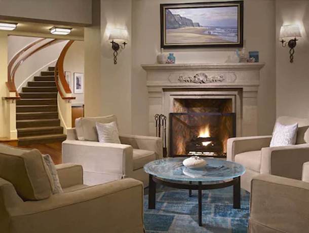 Imagen de los interiores del Hotel The Beach House Half Moon Bay. Foto 13