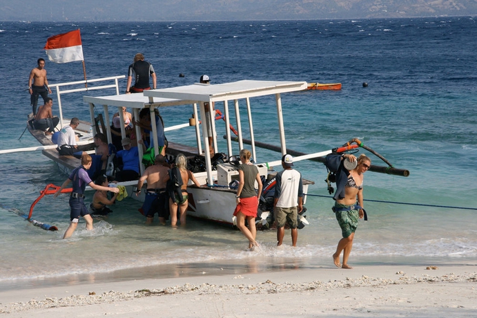 Imagen de los exteriores del Hotel The Beach House Resort, Gili Trawangan Island. Foto 12