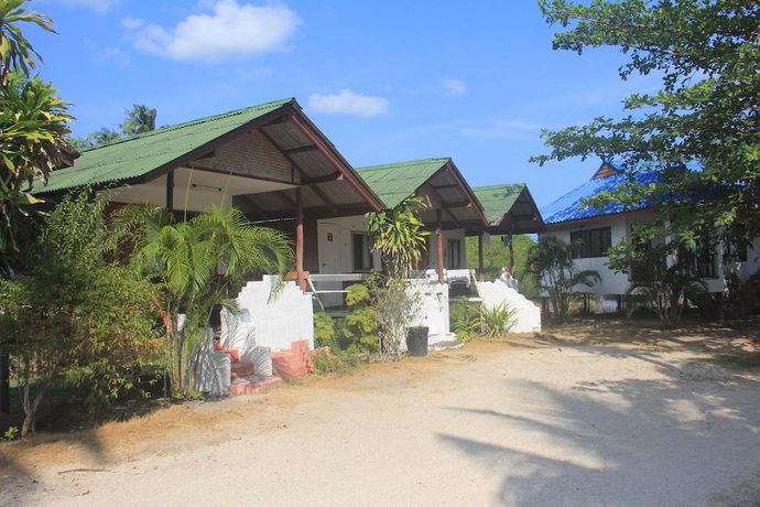 Imagen de los exteriores del Hotel The Beach Village - Hostel. Foto 19