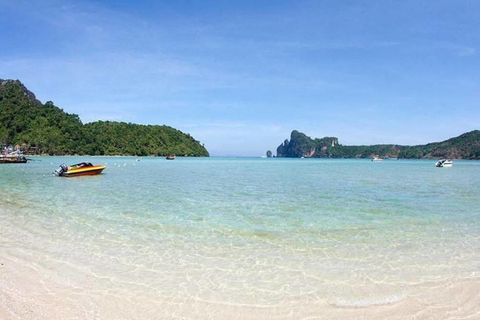 Imagen de los exteriores del Hotel The Beacha Club Hotel. Foto 10