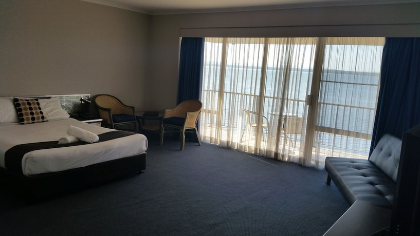 Imagen de la habitación del Hotel The Beachcomber and Resort, Ascend Collection. Foto 4