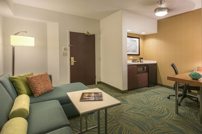 Imagen de la habitación del Hotel The Beacon Charlotte Airport. Foto 9