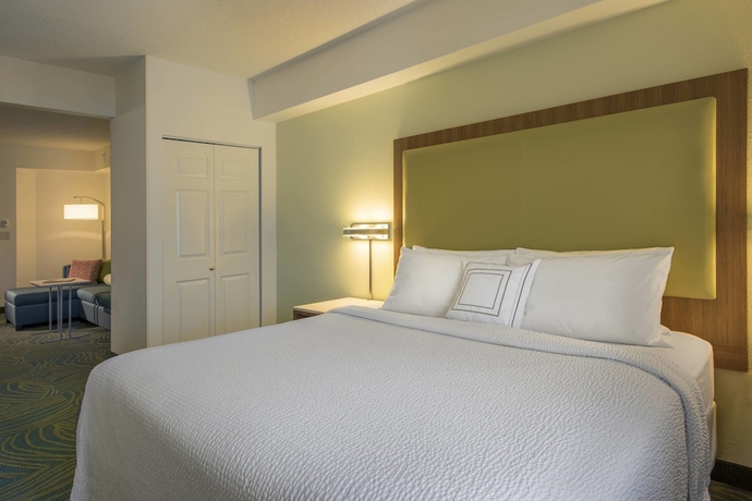 Imagen de la habitación del Hotel The Beacon Charlotte Airport. Foto 10