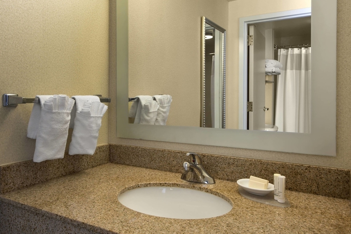 Imagen de la habitación del Hotel The Beacon Charlotte Airport. Foto 15