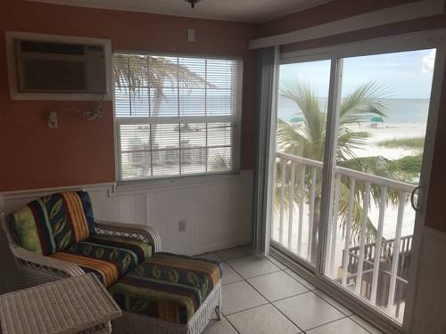 Imagen de la habitación del Hotel The Beacon, Fort Myers Beach. Foto 11