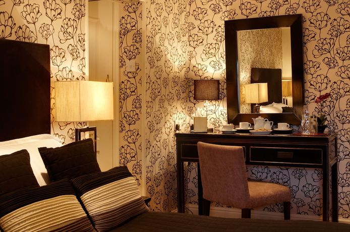 Imagen de la habitación del Hotel The Bear, Cowbridge. Foto 15