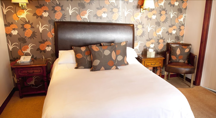 Imagen de la habitación del Hotel The Bear , Crickhowell. Foto 10