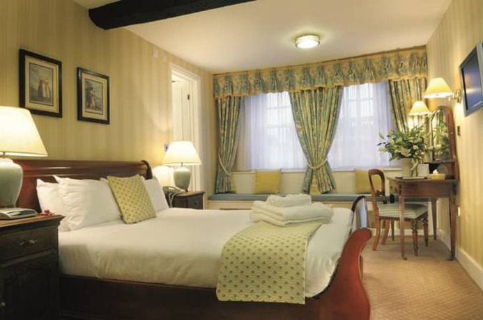 Imagen de la habitación del Hotel The Bear, Devizes. Foto 6