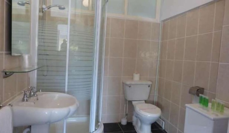 Imagen de la habitación del Hotel The Beaufort. Foto 15