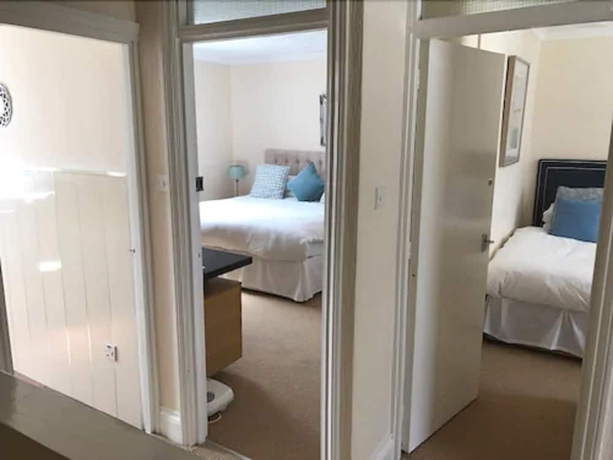 Imagen de la habitación del Hotel The Beaufort Raglan. Foto 13