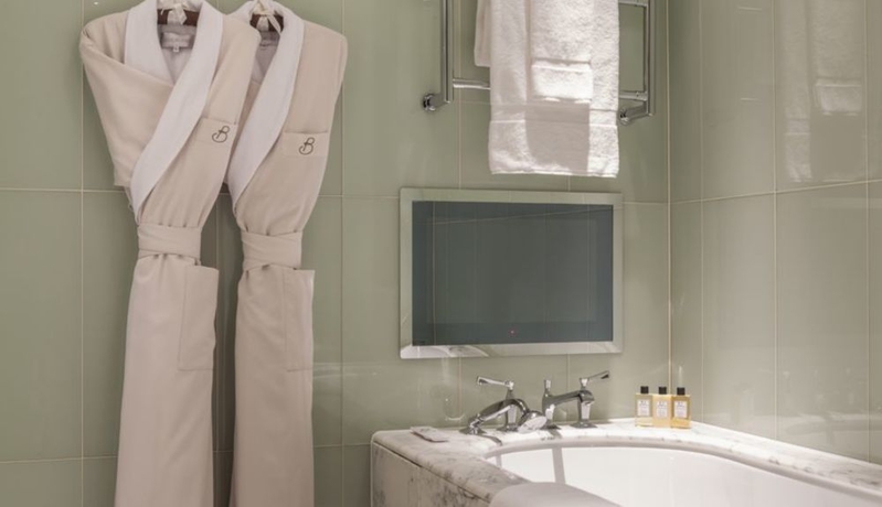 Imagen de la habitación del Hotel The Beaumont. Foto 9