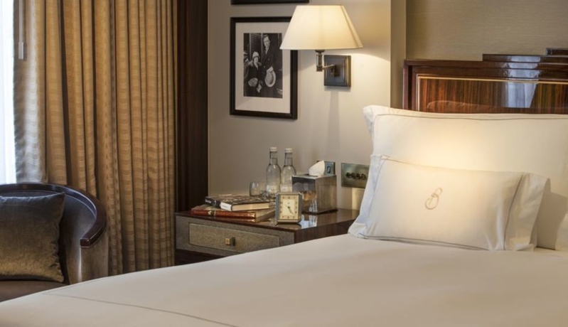 Imagen de la habitación del Hotel The Beaumont. Foto 10