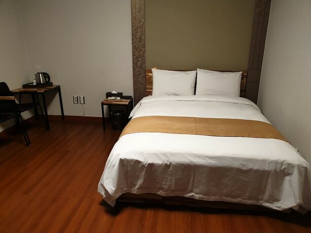 Imagen de la habitación del Hotel The Beauty. Foto 18