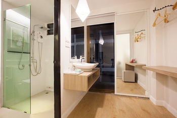 Imagen de los interiores del Hotel The Bed Hatyai. Foto 16