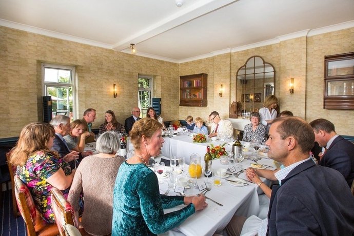 Imagen de los interiores del Hotel The Bedford Arms. Foto 19