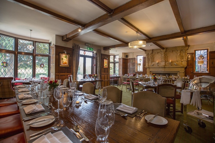 Imagen del bar/restaurante del Hotel The Bedford Arms. Foto 6