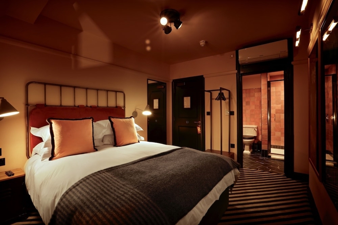 Imagen de la habitación del Hotel The Bedford Balham. Foto 14