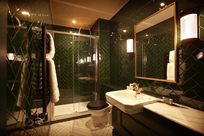 Imagen de la habitación del Hotel The Bedford Balham. Foto 19