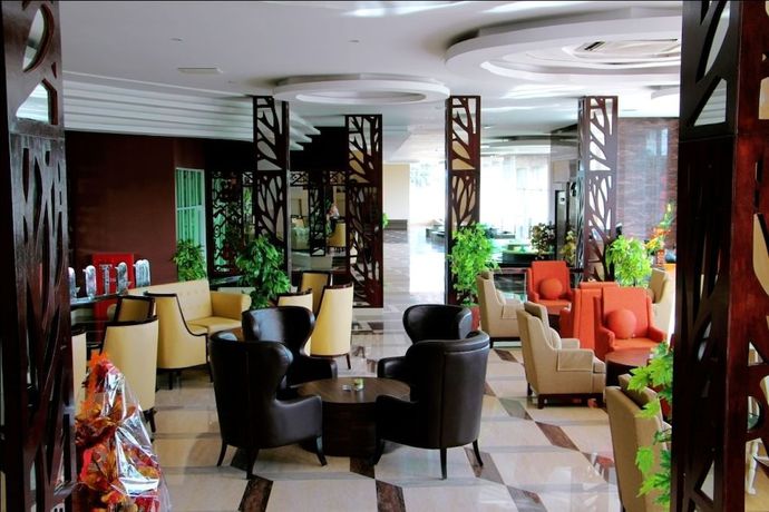 Imagen de los interiores del Hotel The Belagri and Convention. Foto 9