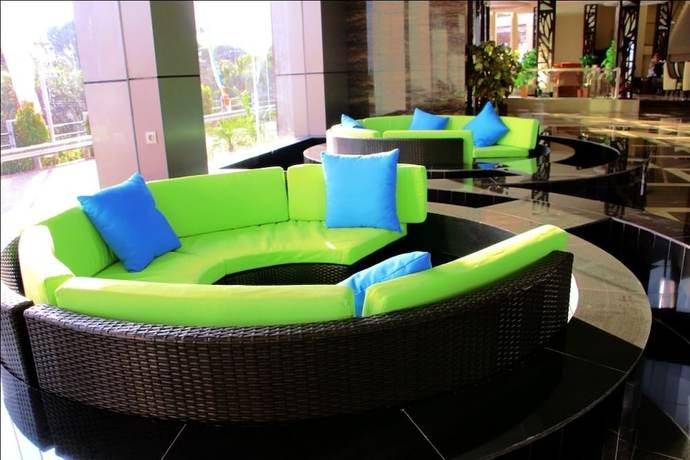 Imagen de los interiores del Hotel The Belagri and Convention. Foto 19