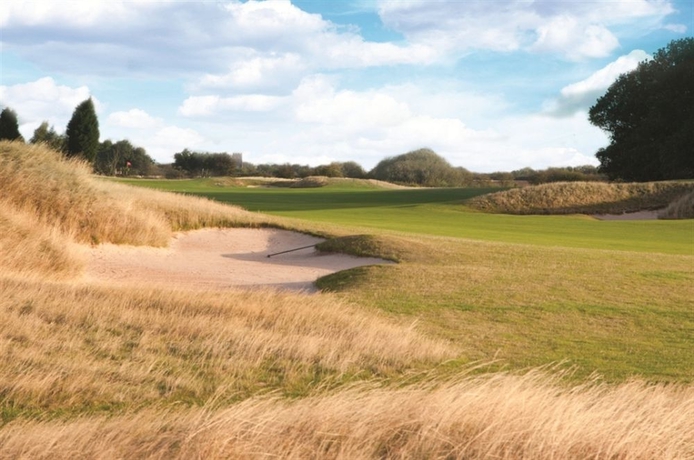 Imagen de los exteriores del Hotel The Belfry. Foto 6