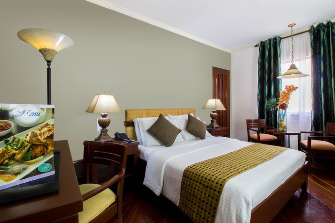 Imagen de la habitación del Hotel The Bell Hotel. Foto 14