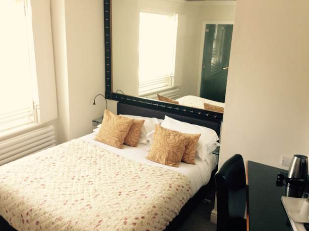 Imagen de la habitación del Hotel The Bell Inn. Foto 2