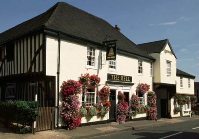 Imagen general del Hotel The Bell Inn, Horndon On The Hill. Foto 1