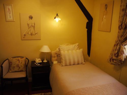 Imagen de la habitación del Hotel The Bell, Winslow. Foto 6