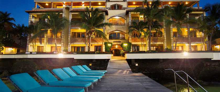 Imagen general del Hotel The Bellafonte - Luxury Oceanfront. Foto 1