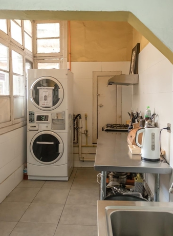 Imagen de la habitación del Hotel The Bellavista Hostel. Foto 16