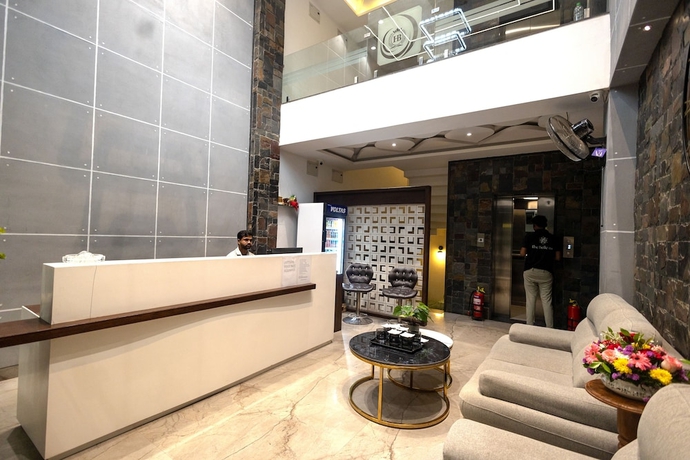 Imagen de los interiores del Hotel The Bellevue, Indore. Foto 15