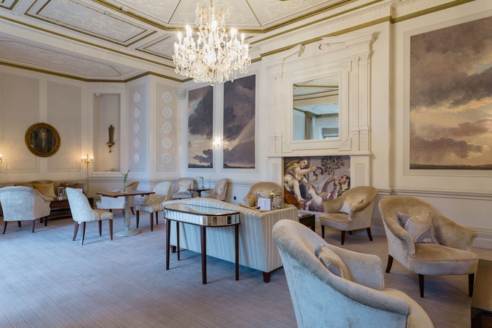 Imagen de los interiores del Hotel The Belsfield. Foto 18