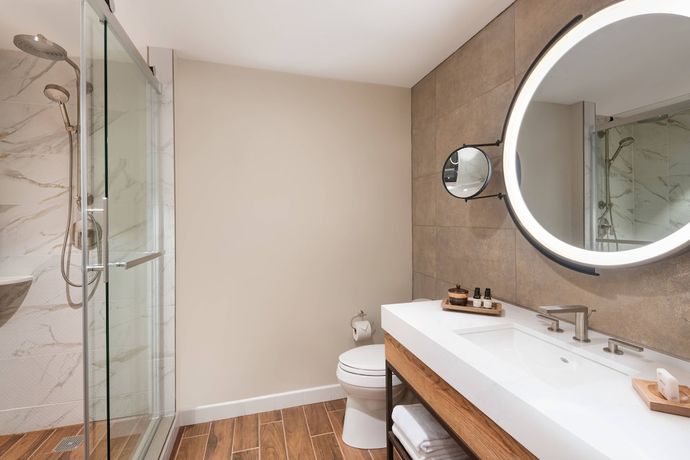 Imagen de la habitación del Hotel The Ben , Autograph Collection. Foto 9