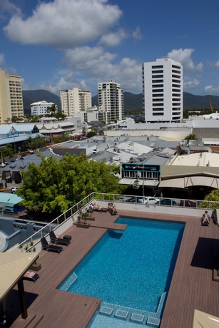 Imagen de la piscina del Hotel The Benson Hotel. Foto 16