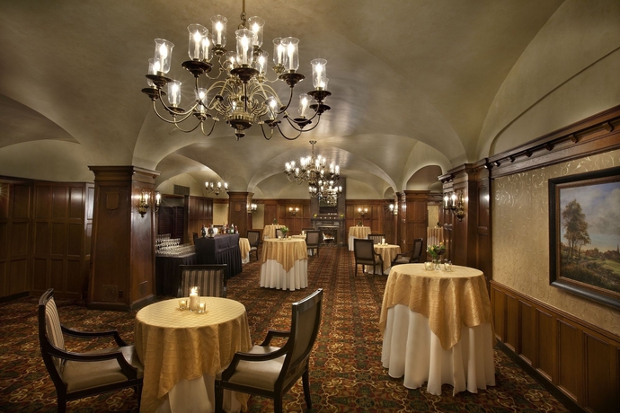 Imagen de los interiores del Hotel The Benson Portland, Curio Collection By Hilton. Foto 15