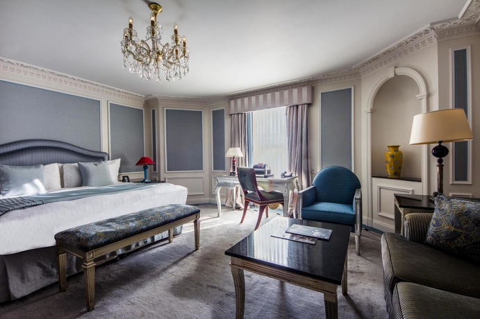 Imagen de la habitación del Hotel The Bentley London. Foto 3