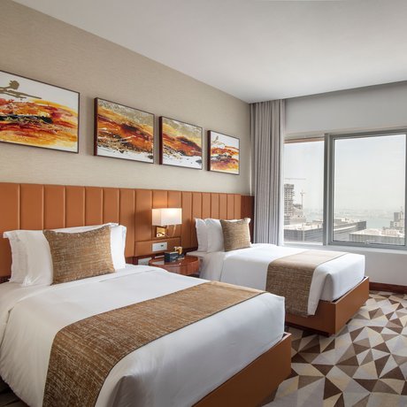 Imagen de la habitación del Hotel The Bentley Luxury and Suites. Foto 9