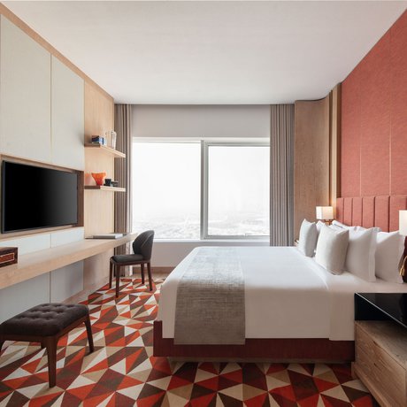 Imagen de la habitación del Hotel The Bentley Luxury and Suites. Foto 12