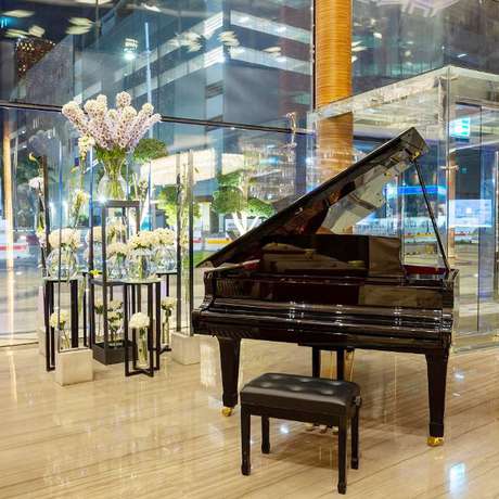 Imagen de los interiores del Hotel The Bentley Luxury and Suites. Foto 18