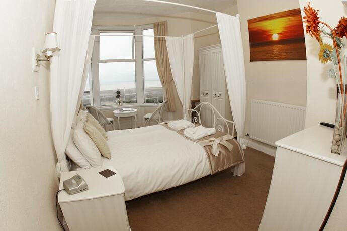 Imagen de la habitación del Hotel The Berkeley, Morecambe. Foto 13