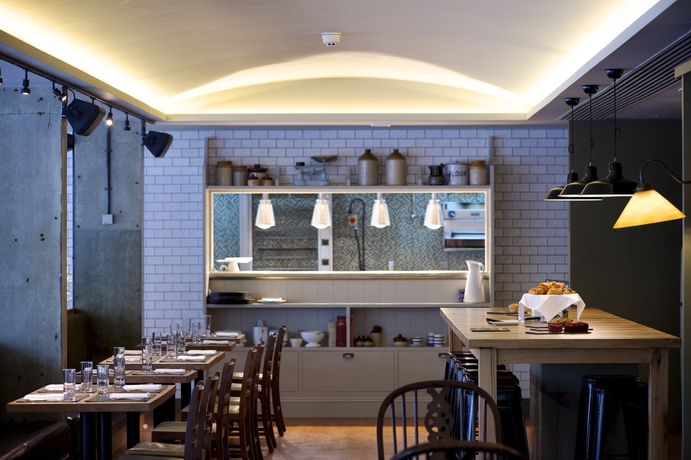 Imagen del bar/restaurante del Hotel The Bermondsey Square. Foto 3