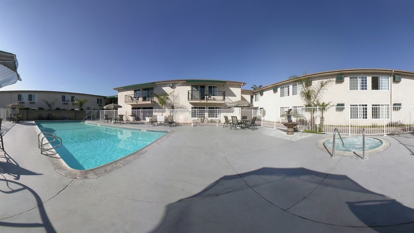 Imagen de la piscina del Hotel The Berry Inn, Buena Park. Foto 15