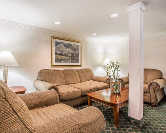 Imagen de los interiores del Hotel The Berry Inn, Buena Park. Foto 12